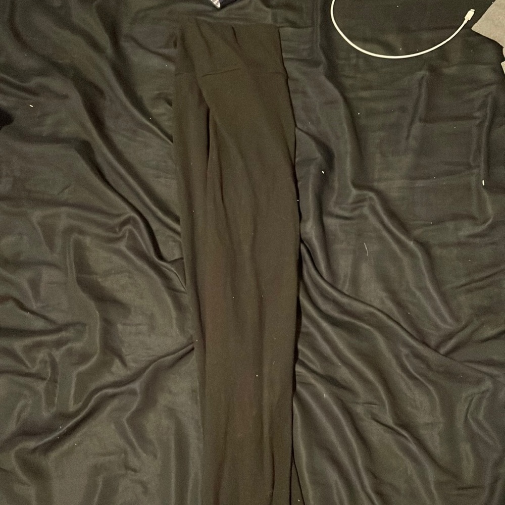 plain black leggings